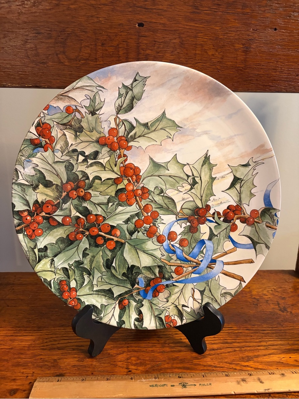 Vintage Le Houx 12” cake plate at a steal of a deal!